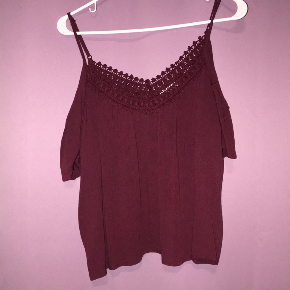 maroon top